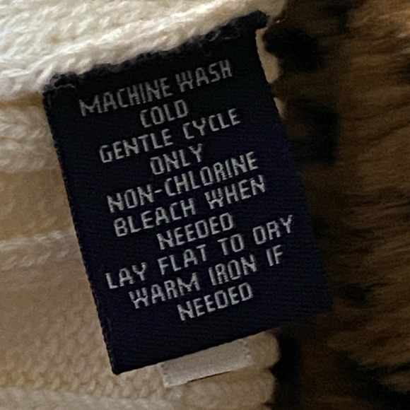 Yr END SALE‼️“CHAPS” Ivory V-Neck in 100% Cotton. Another Primary Piece Sz L. - Picture 4 of 7